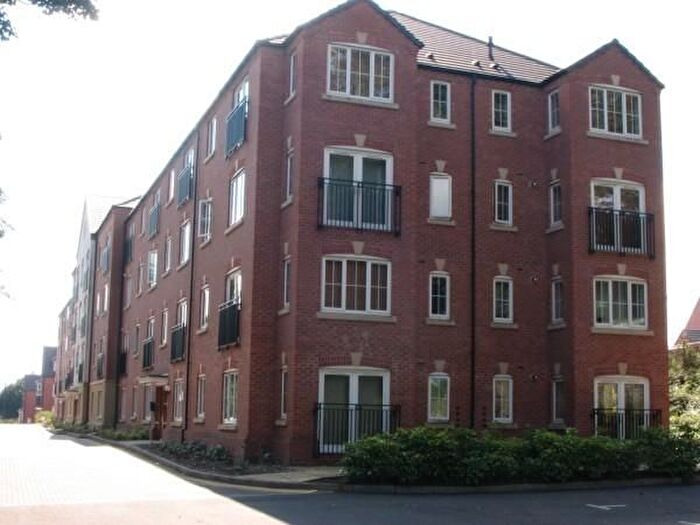 2 Bedroom Flat To Rent In Harrington Croft, West Bromwich, West Midlands, B71