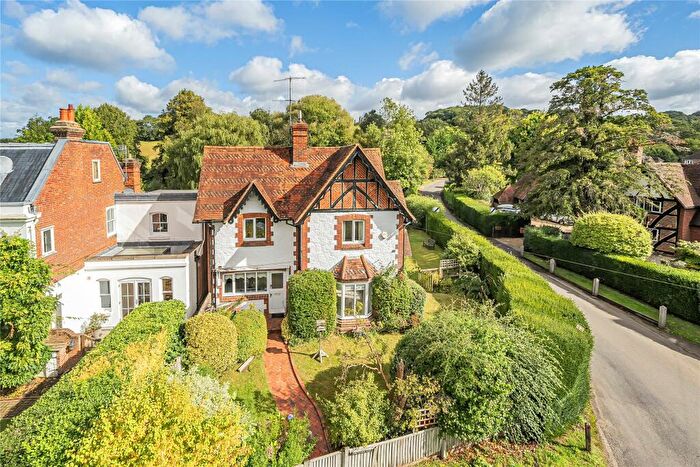 3 Bedroom Detached House For Sale In The Green, Shamley Green, Guildford, GU5