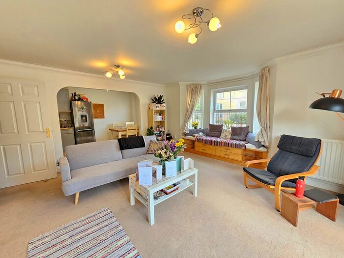 2 Bedroom Flat To Rent In Marshall Square, Southampton, SO15