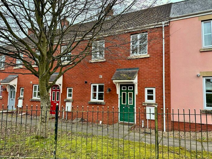 2 Bedroom Semi-Detached House To Rent In Tiverton, EX16