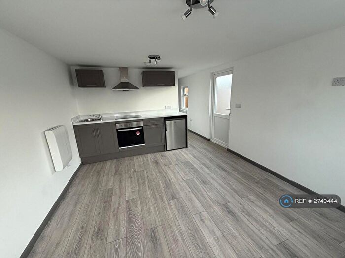 2 Bedroom Mobile Home To Rent In Tempsford Road, Sandy, SG19