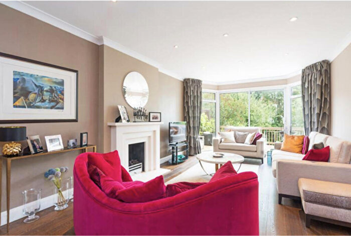7 Bedroom Detached House To Rent In Kinloss Gardens, Finchley, N3