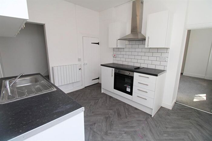 2 Bedroom House To Rent In Aberrhondda Road, Porth, CF39