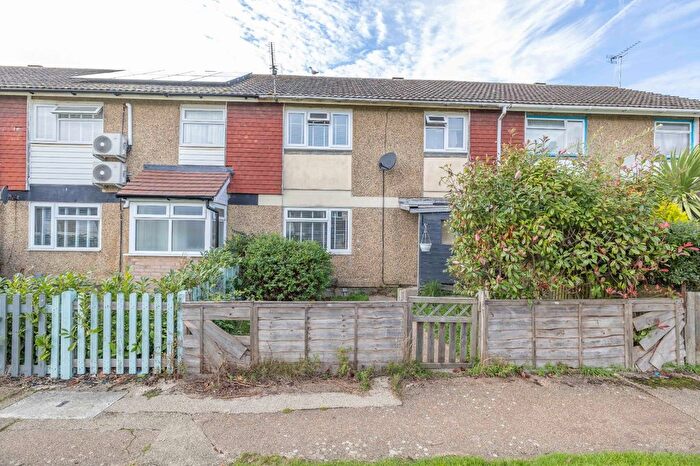 3 Bedroom Terraced House For Sale In Leaveland Close, Ashford, Kent, TN23