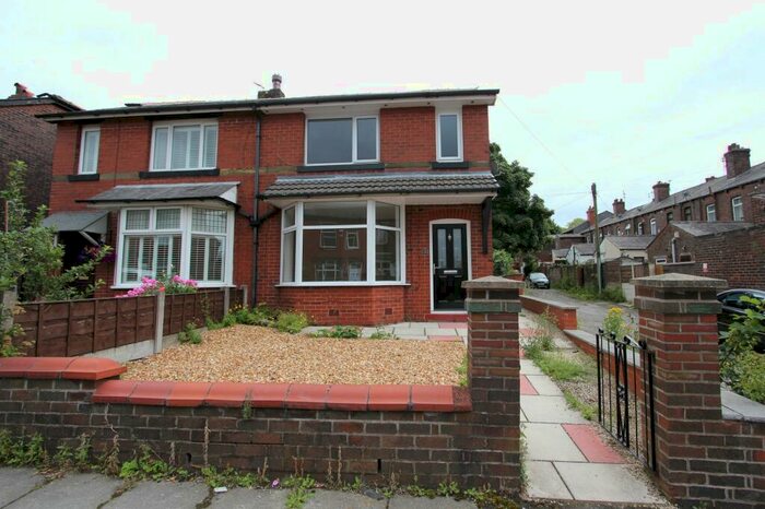 3 Bedroom Semi-Detached House To Rent In Rectory Lane, Bury, BL9