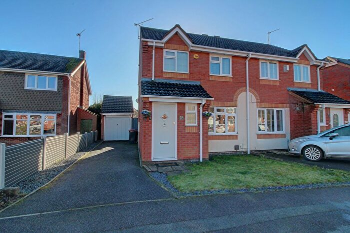 3 Bedroom Semi Detached House For Sale In Moor Road, Nuneaton, CV10