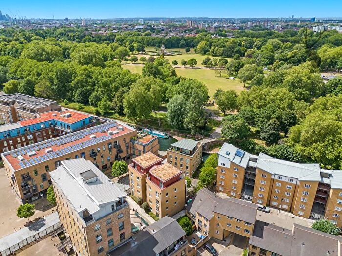 3 Bedroom Penthouse To Rent In Gunmakers Lane, London, E3