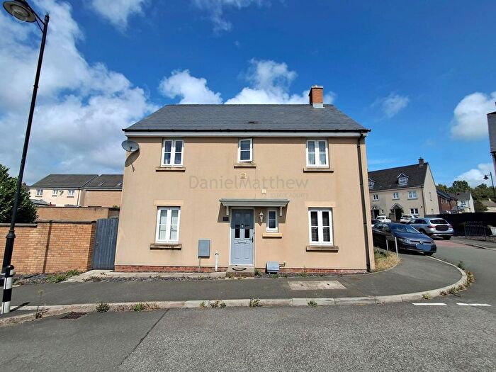 4 Bedroom Detached House For Sale In Ffordd Y Draen, Coity, Bridgend, CF35