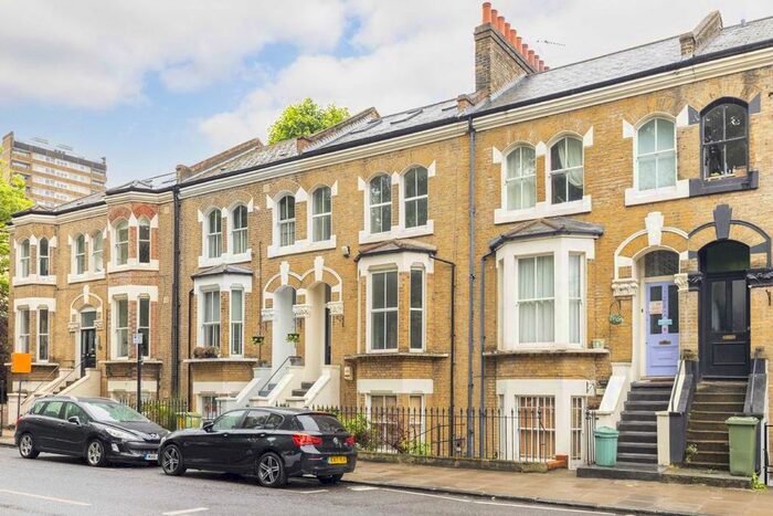 3 Bedroom Terraced House To Rent In Old Ford Road, London, E3