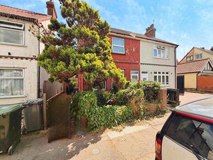 5 Bedroom Property For Sale In Looe Road, Felixstowe, Suffolk, IP11