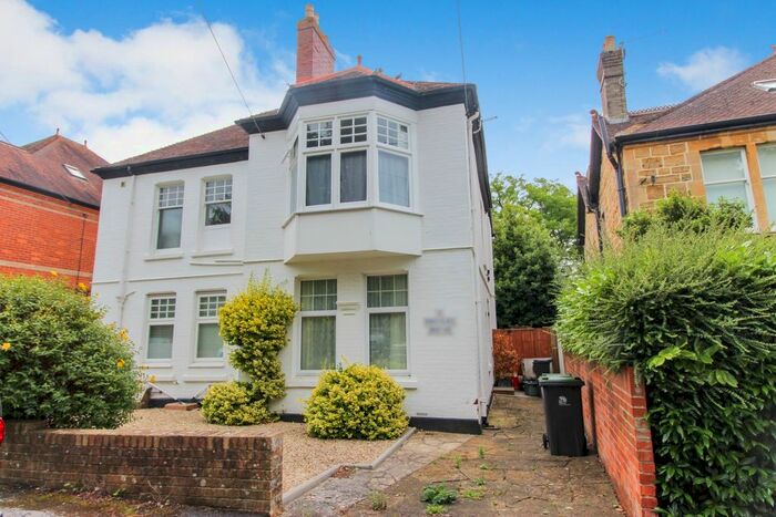 2 Bedroom Flat To Rent In Whitley House The Avenue, Sherborne, Dorset, DT9