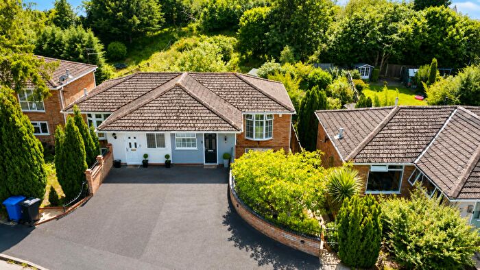 4 Bedroom Semi-Detached House For Sale In Brockmoor Close, Stourbridge, DY9