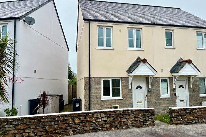 2 Bedroom Property To Rent In St. Michaels Way, St. Austell, PL26