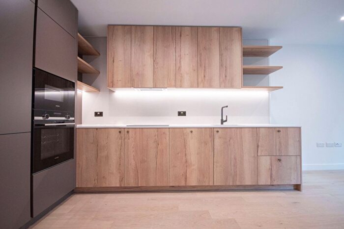 2 Bedroom Flat For Sale In The Wilderly, London, SE17