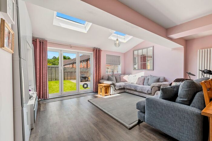 4 Bedroom End Of Terrace House To Rent In Ref: Sm - Whittaker Drive, The Acres, RH6