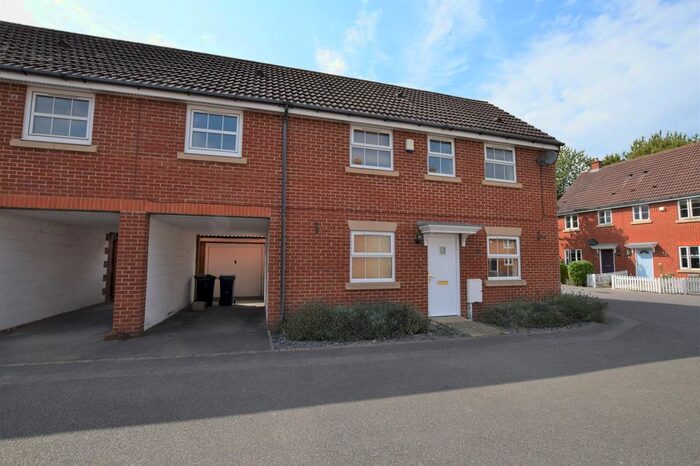 4 Bedroom Detached House To Rent In Marmion Way, Ashford, TN23