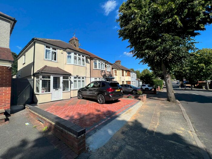 3 Bedroom Semi-Detached House To Rent In Osborne Road, Hornchurch, RM11