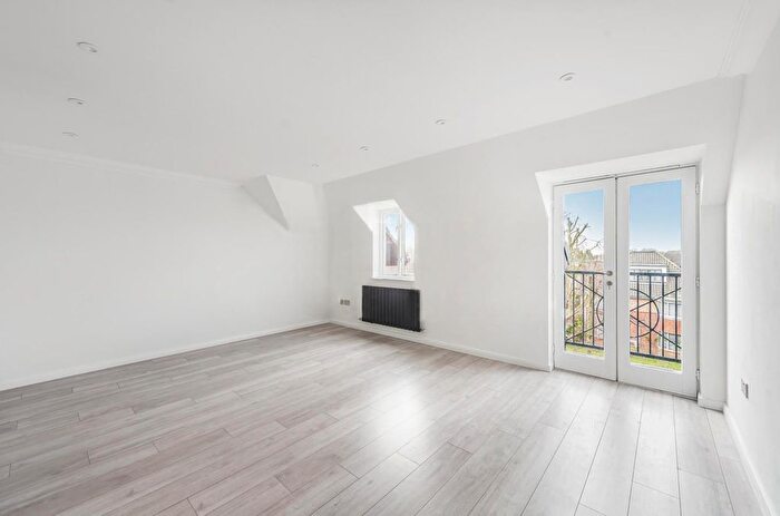 2 Bedroom Flat For Sale In Coverdale Road, London, NW2