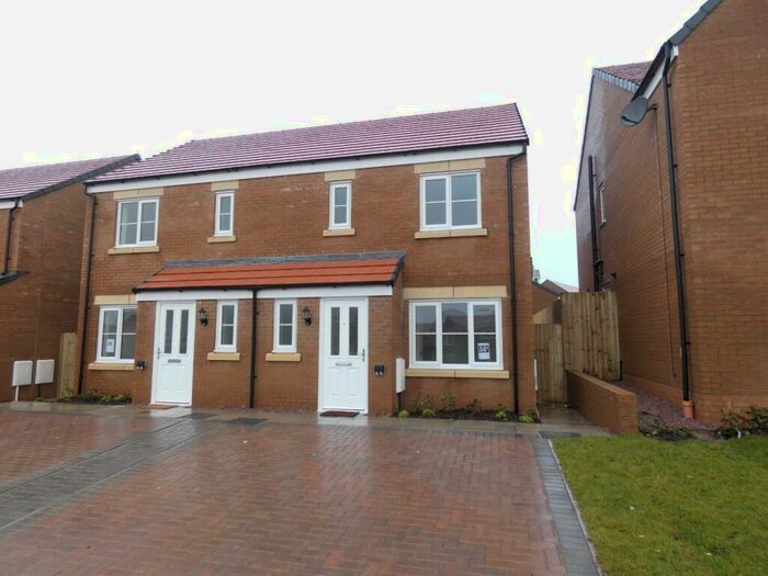 3 Bedroom Semi-Detached House To Rent In Edderside Drive, Carlisle, CA3