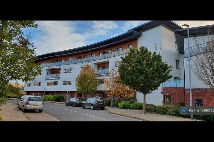 2 Bedroom Flat To Rent In Blue Moon Way, Manchester, M14