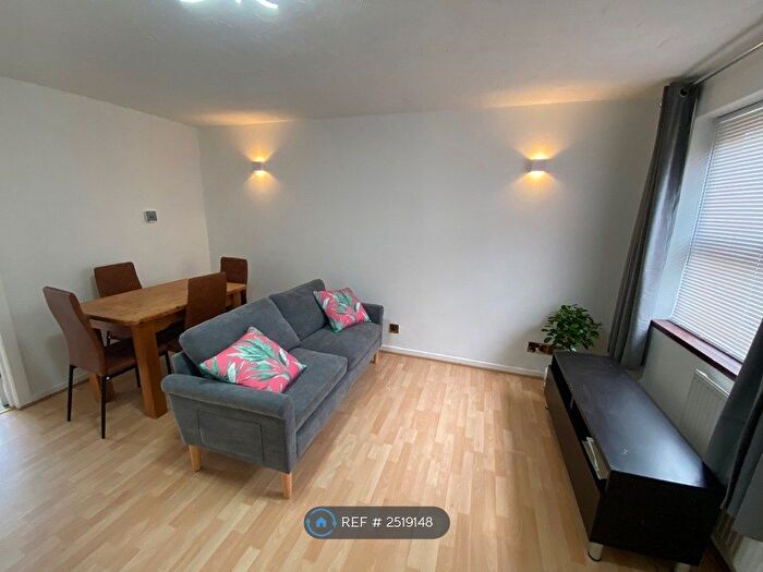 2 Bedroom End Of Terrace House To Rent In Chilcombe Way, Lower Earley, Reading, RG6