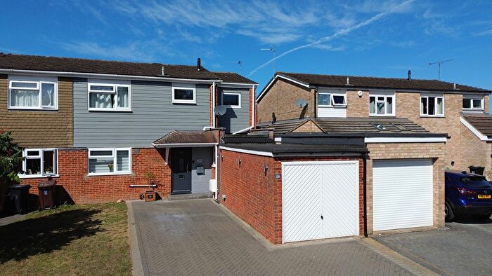 4 Bedroom Semi-Detached House For Sale In Redwood Avenue, Woodley, Reading, RG5