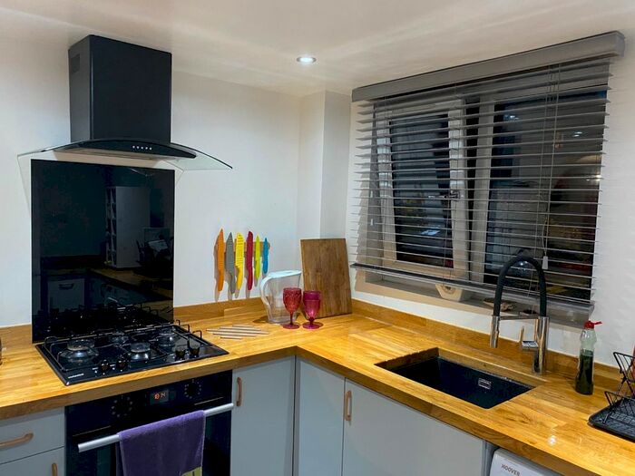 1 Bedroom Flat To Rent In Myers Lane, London, SE14