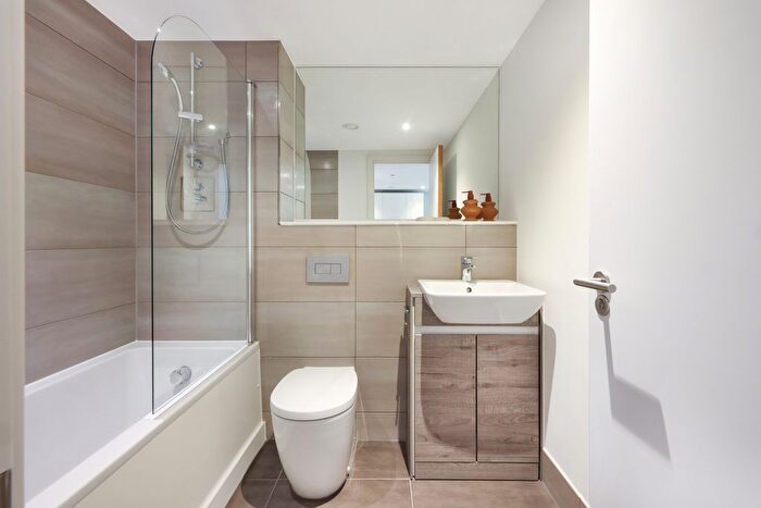 1 Bedroom Flat To Rent In The Lansdowne, Hagley Road, Birmingham, B16