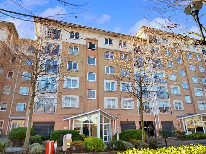 1 Bedroom Apartment To Rent In Settlers Court, Newport Avenue, East India Quays, Canary Wharf, London, E14