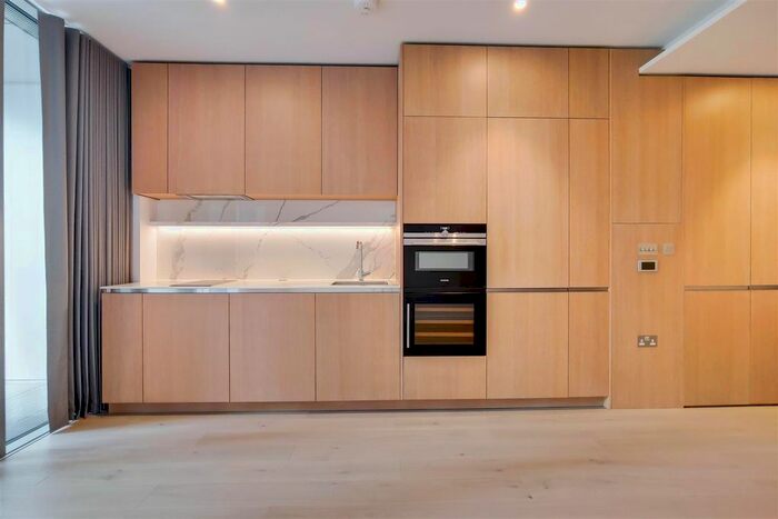 Studio To Rent In Park Drive, Canary Wharf, E14