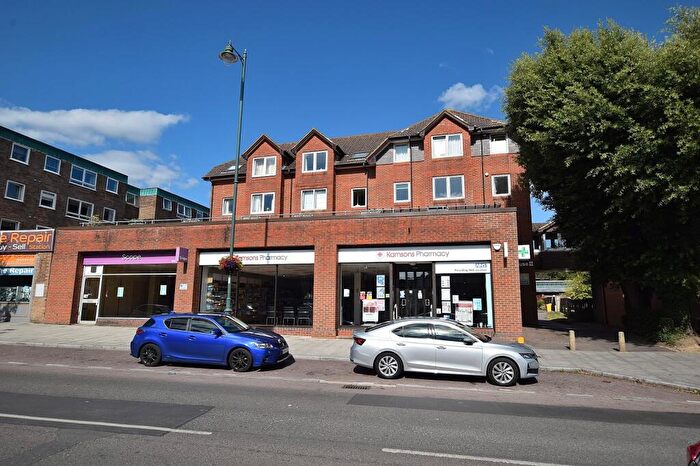1 Bedroom Flat For Sale In Station Road, New Milton, Hampshire., BH25