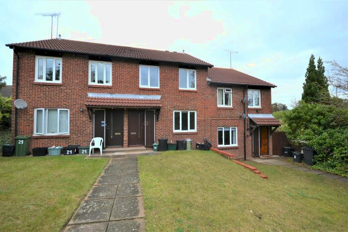 1 Bedroom Maisonette To Rent In Bishop Butt Close, Orpington, BR6