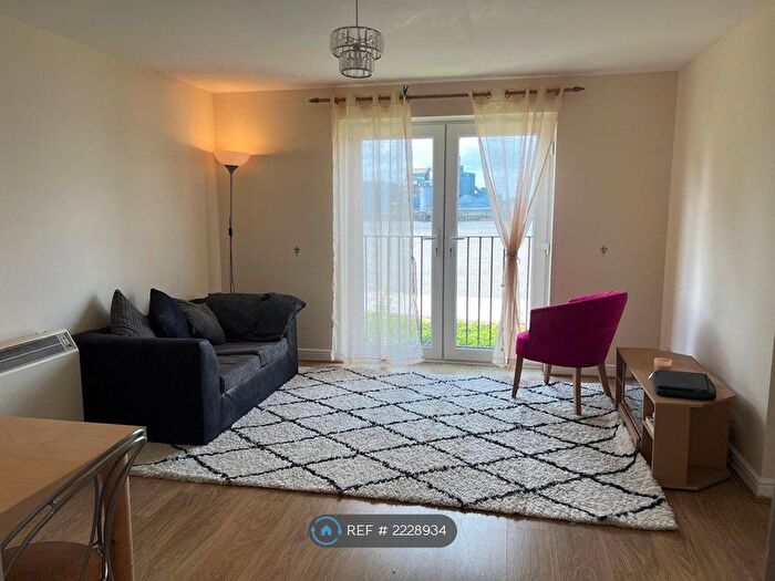 2 Bedroom Flat To Rent In London, London, SE18