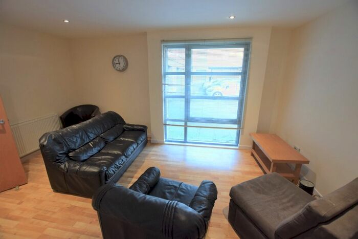 2 Bedroom Flat To Rent In Merkland Lane, Aberdeen, AB24