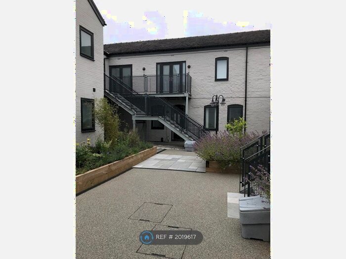 1 Bedroom Flat To Rent In Lonsdale Street, Stoke-On-Trent, ST4