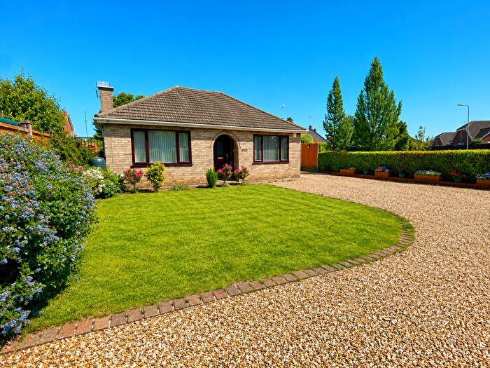 4 Bedroom Detached Bungalow For Sale In Battlefields Lane South, Holbeach, PE12