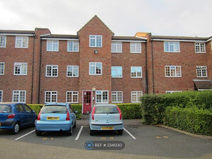1 Bedroom Flat To Rent In Ashdown Way, London, SW17