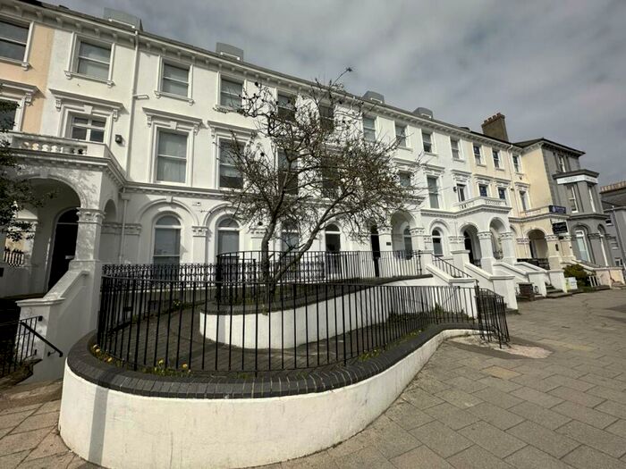 1 Bedroom Flat To Rent In Gildredge Road, Eastbourne, East Sussex, BN21
