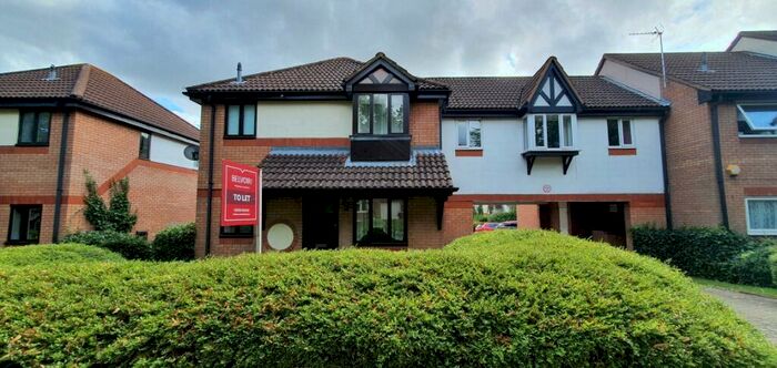 1 Bedroom End Of Terrace House To Rent In Lynmouth Crescent, Furzton, Milton Keynes, MK4