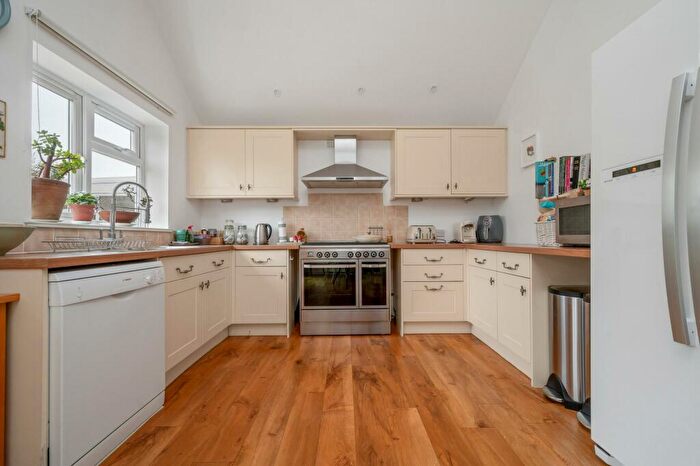3 Bedroom Bungalow For Sale In Forest Approach, Kings Cliffe, Stamford, PE8