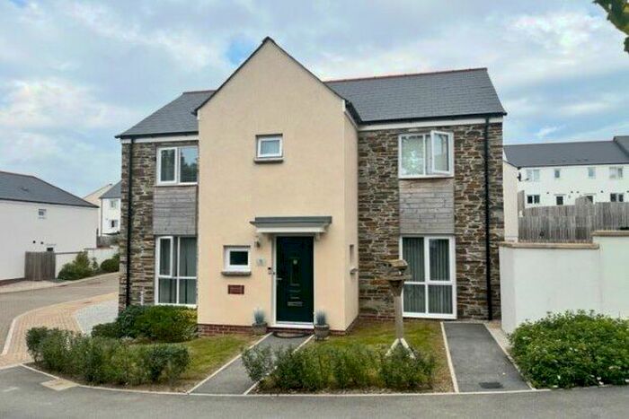4 Bedroom Detached House To Rent In Quillet Close, St. Austell, PL25