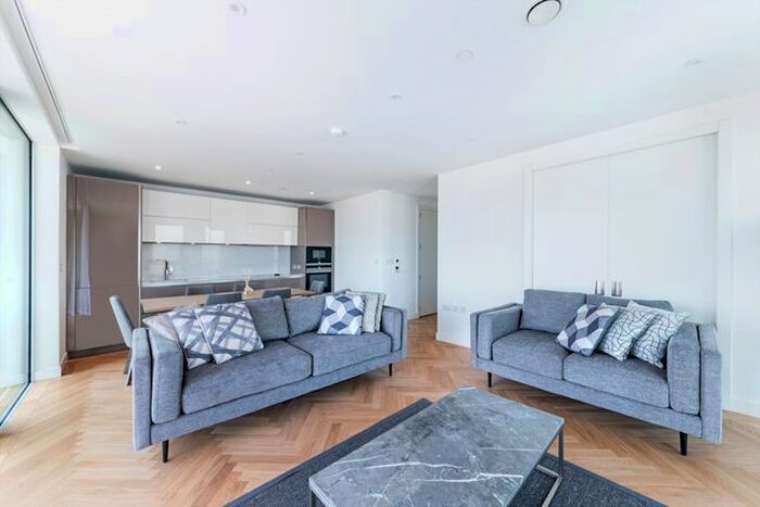 3 Bedroom Flat To Rent In Two Fifty One, Elephant &amp; Castle, London, SE1