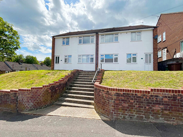 2 Bedroom Maisonette To Rent In Elaine Avenue, ME2