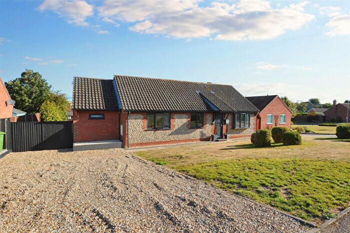 3 Bedroom Detached Bungalow For Sale In Ridgeway, Cromer, Norfolk, NR27
