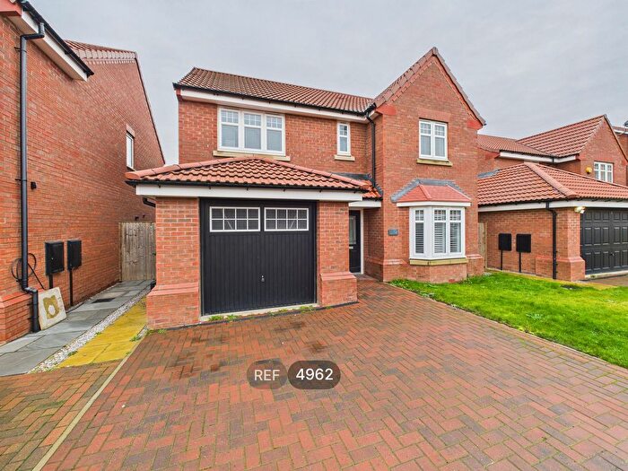 4 Bedroom Detached House To Rent In , Midfield Drive, Selby, YO8
