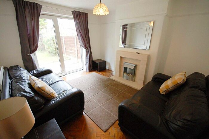 3 Bedroom Property To Rent In Moor Park Road, East Didsbury, Manchester, M20