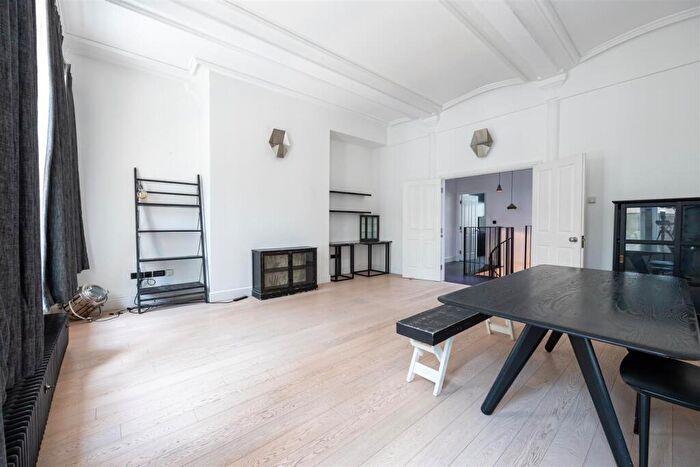 2 Bedroom Flat To Rent In Booth Street, Manchester, M2