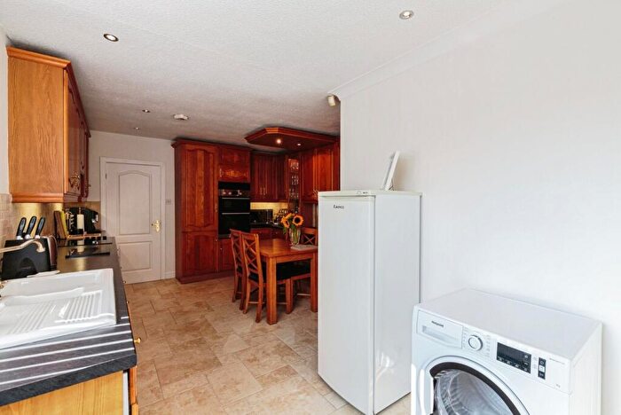 2 Bedroom Detached House For Sale In Lawrence Avenue, Lytham St. Annes, Lancashire, FY8