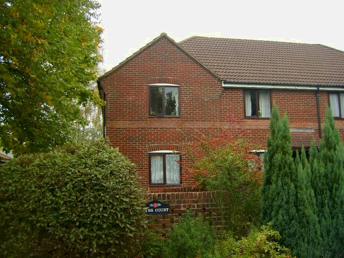 1 Bedroom Maisonette To Rent In Station Road, Liss, GU33