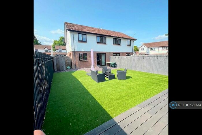 3 Bedroom Semi-Detached House To Rent In Fieldfare Drive, St. Mellons, Cardiff, CF3